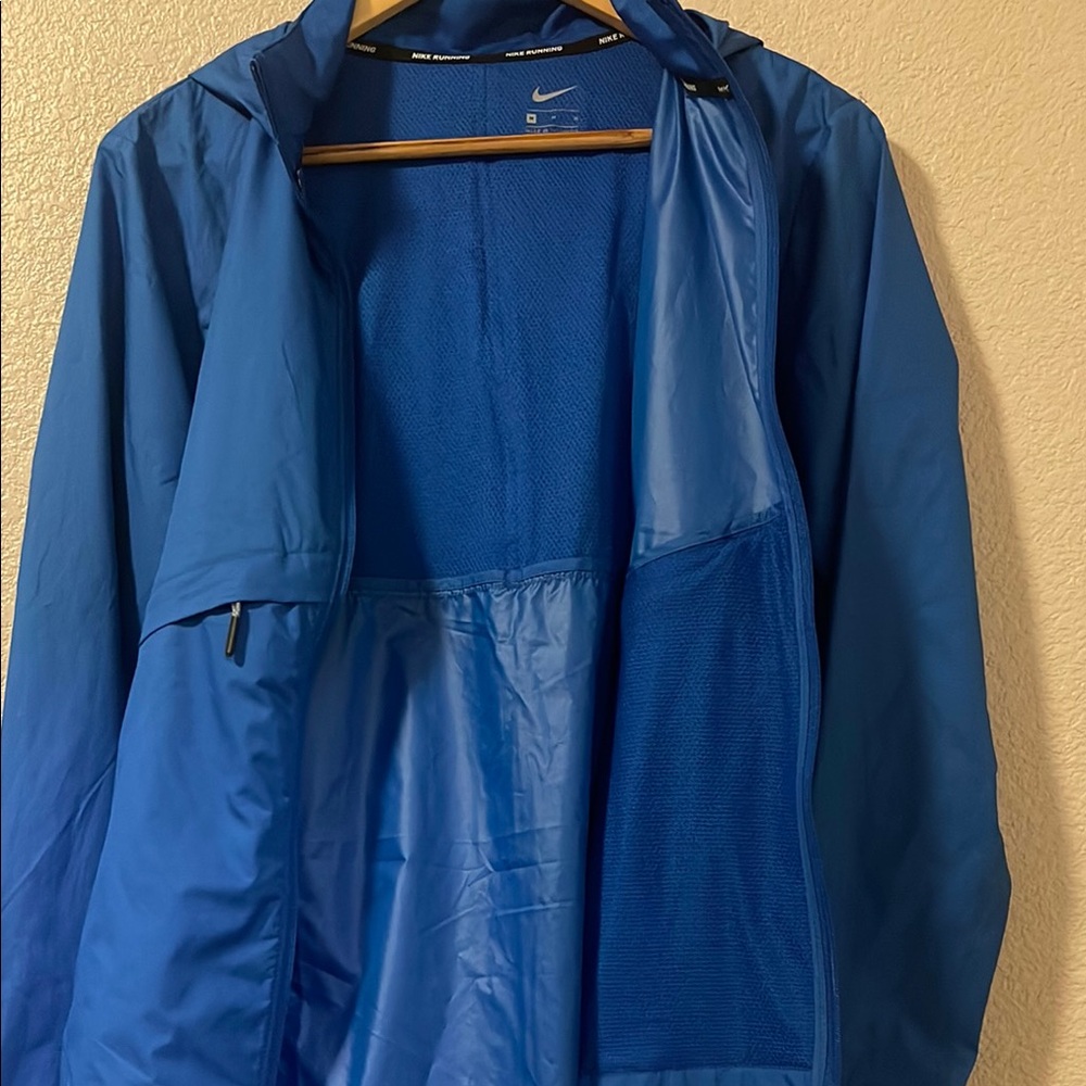 Nike Essential Running Jacket - image 4